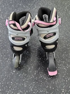 Used GONEX ROLLER BLADES Junior Aggressive Skates Black Junior 01