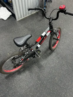 Used GUARDIAN ETHOS Hybrid/City Bike Boys Red 16"