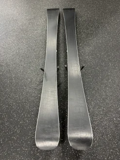Used Head AMBITION SKIS Mens DH Ski/Binding Yellow 140 cm