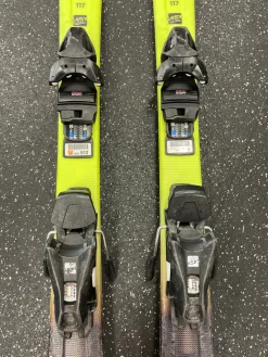 Used Head SUPER SHAPE TEAM Boys DH Ski/Binding Yellow 117 cm