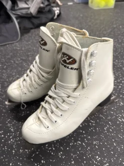 Used Hespeler Girls Figure Skate White Junior 05