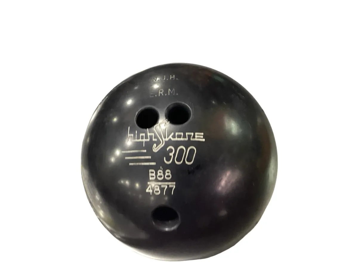 Used HIGH SCORE 300 B88-4877 BLACK 9LB BALL Bowling Ball