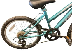 Used Huffy HIGHLAND Mountain Bike Girls Teal 20"