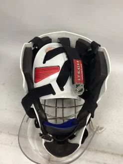 Used Itech GOALIE HELMET Senior Goalie Helmet/Mask White One Size