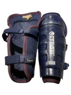 Used Itech SG8 Junior Shin Guards Navy Blue 9 1/2"