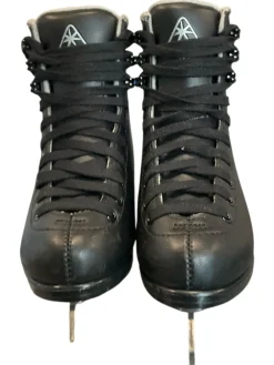 Used Jackson 452 Boys Figure Skate None Youth 11.0