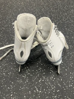Used Jackson 450 Girls Softboot Skate White Youth 13.0