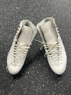 Used Jackson 2270 WomensFigure Skate White Senior 5