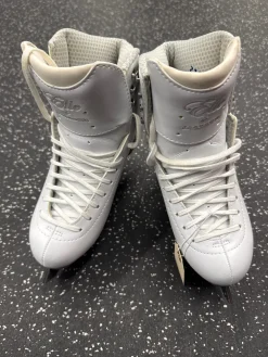 Used Jackson ELLE WomensFigure Skate White Senior 6.5