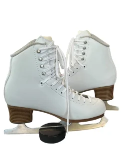 Used Jackson FREESTYLE WomensFigure Skate White Senior 7.5