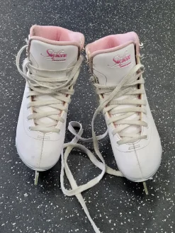 Used Jackson SOFT SKATE Girls Figure Skate White Junior 02