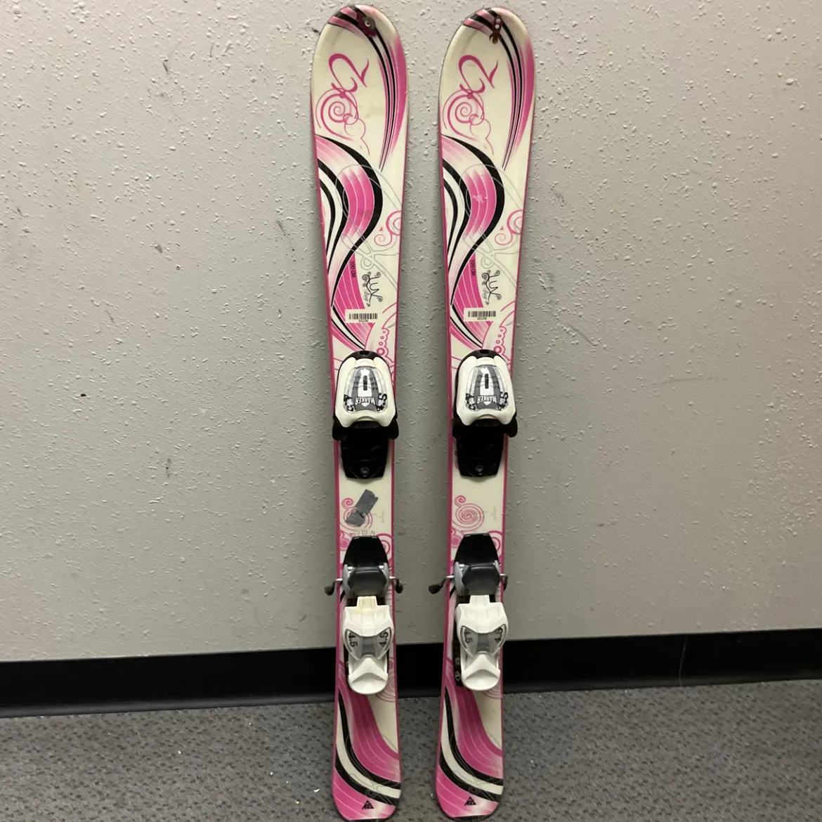Used K2 LUV BUG Girls DH Ski/Binding White And Pink 100 cm