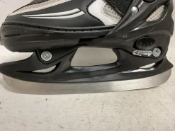 Used Lake Placid SUMMIT ADJ 1-4 Boys Softboot Skate Black And Silver Adjustable