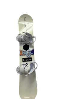 Used Lamar FIRST OFFENSE Snowboards 145 cm Womens Snowboard w/ MD Burton Stiletto Bindings