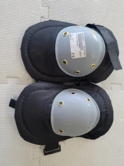 Used LG Inline Skate Kneepads