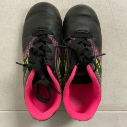 Used Lotto FORZA ELITE 3 Soccer Cleats Pink Youth 12.0