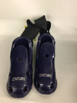 Used Martial Arts Foot Pads Navy Blue SM