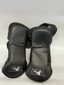 Used Martial Arts Foot Pads Black SM