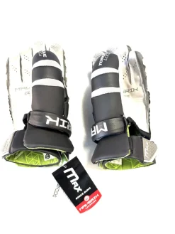 Used Maverik 2025 MAX LAX Goalie Gloves M Black 13"