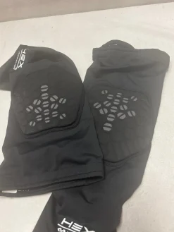 Used McDavid VB Knee Pads Black