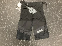 Used Mission BSX STR HCKY PNTS Youth Roller Pant Black SM