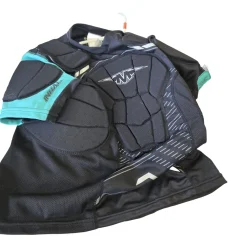 Used Mission JUNIOR CORE PADDED SHIRT Street Hockey Top Black MD