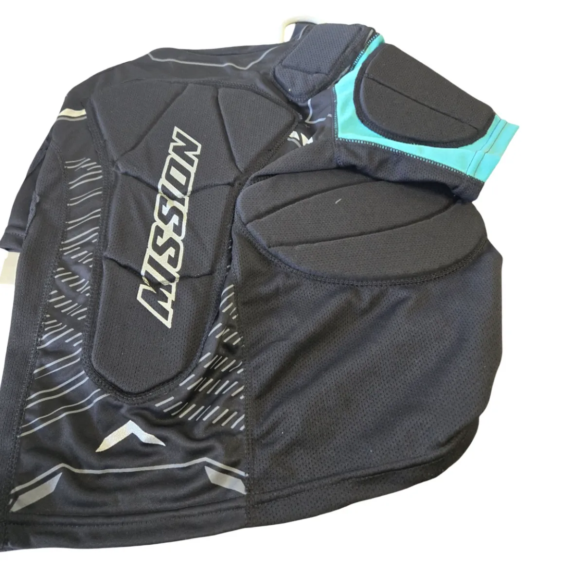 Used Mission JUNIOR CORE PADDED SHIRT Street Hockey Top Black SM