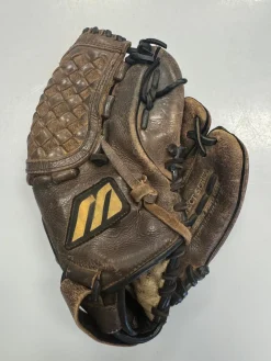 Used Mizuno MZ 1101 BB/SB Glove RH Throw Brown 11"