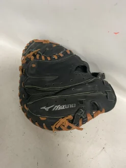 Used Mizuno POWER CLOSE BB/SB Catchers RH Throw Black 32 1/2"