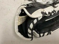 Used Mizuno Supreme GSP 1251F2WH RH Throw Fastpitch Gloves Black And White 12 1/2"