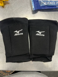 Used Mizuno T10 VB Knee Pads Black
