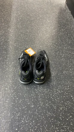 Used Mizuno VB Shoes Adult Black Senior 8