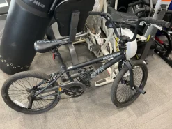 Used Mongoose INDEX 1.2 BMX Bike Boys Black 20"