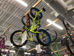 Used Mongoose LIL BUBBA 16 IN BMX BOYS BIKE BMX Bike Boys Neon Green 16"