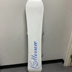 Used Morrow LOTUS Womens Board/Bindings Carolina Blue And White 145 cm