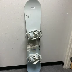 Used Morrow LOTUS Womens Board/Bindings Carolina Blue And White 145 cm