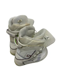 Used Morrow WILDFLOWER Womens Snowboard Boots Size 8
