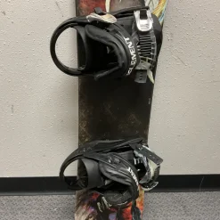 Used M8TRIX JR SNOWBOARD Black And Wine Red 110 cm