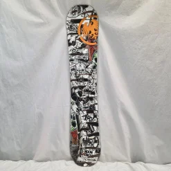 Used Never Summer EVO 4.0 Boys Snowboard Only White 119 cm