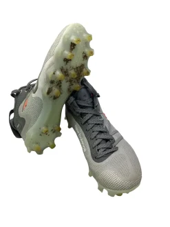 Used New Balance LAX Cleats Mens Grey Senior 6