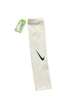 Used Nike Outerwear Other Y White Senior