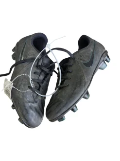 Used Nike PHANTOM CLEATS 1.5 Soccer Cleats Black Junior 01.5