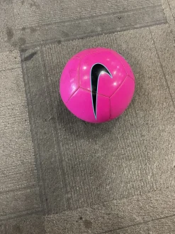 Used Nike PITCH TRAINING All Size Soccer Ball Pink 3