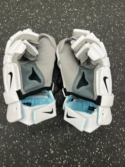 Used Nike PRIME ELITE LAX Goalie Gloves M White 13