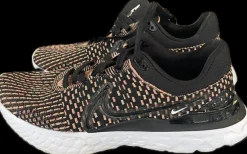 Used Nike Running/X-Train Shoes W