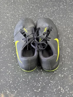 Used Nike Soccer Cleats Black Junior 06