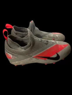Used Nike Soccer Cleats Grey And Red Junior 02.5