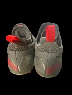 Used Nike Soccer Cleats Grey And Red Junior 02.5