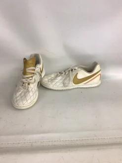 Used Nike Soccer Indoor Shoes White Junior 04