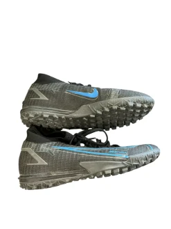 Used Nike Soccer Indoor Shoes Black And Carolina Blue Senior 6